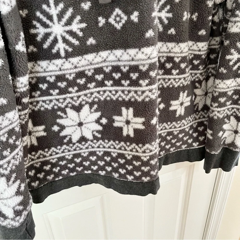 𝅺pajamagram Cozy Hoodie Sweatshirt. Large.